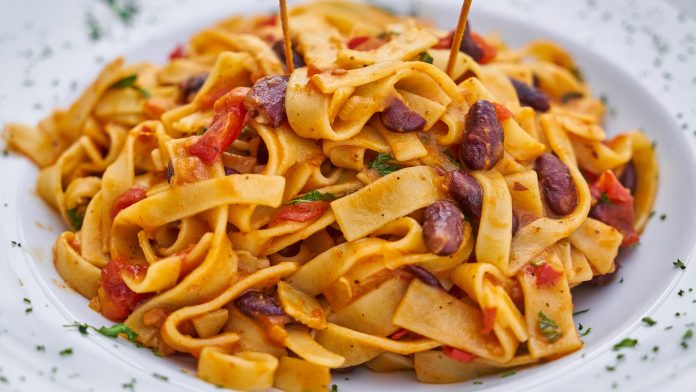 Can certain food groups manipulate the start of menopause? Can certain food groups manipulate the start of menopause?