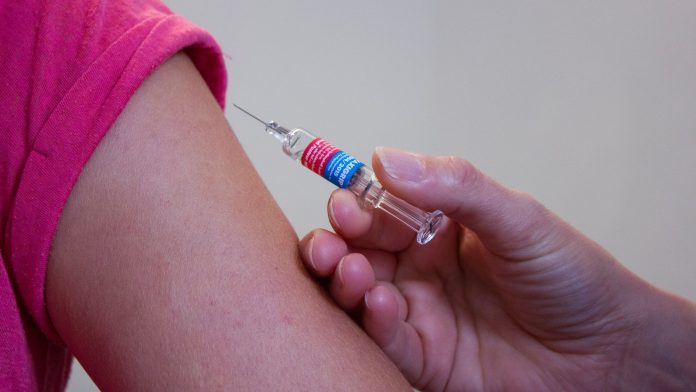 Can HPV vaccines help prevent development of cervical cancer?