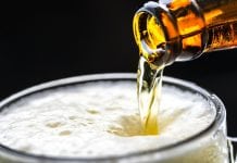 Risk of developing certain cancer types is lower in light alcohol drinkers