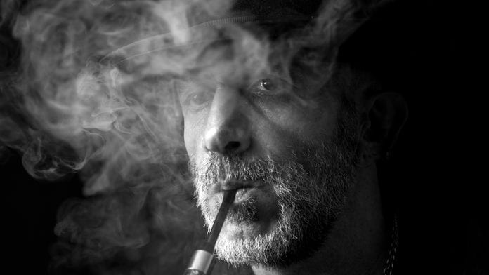 Eye damage: can heavy smoking impair vision?