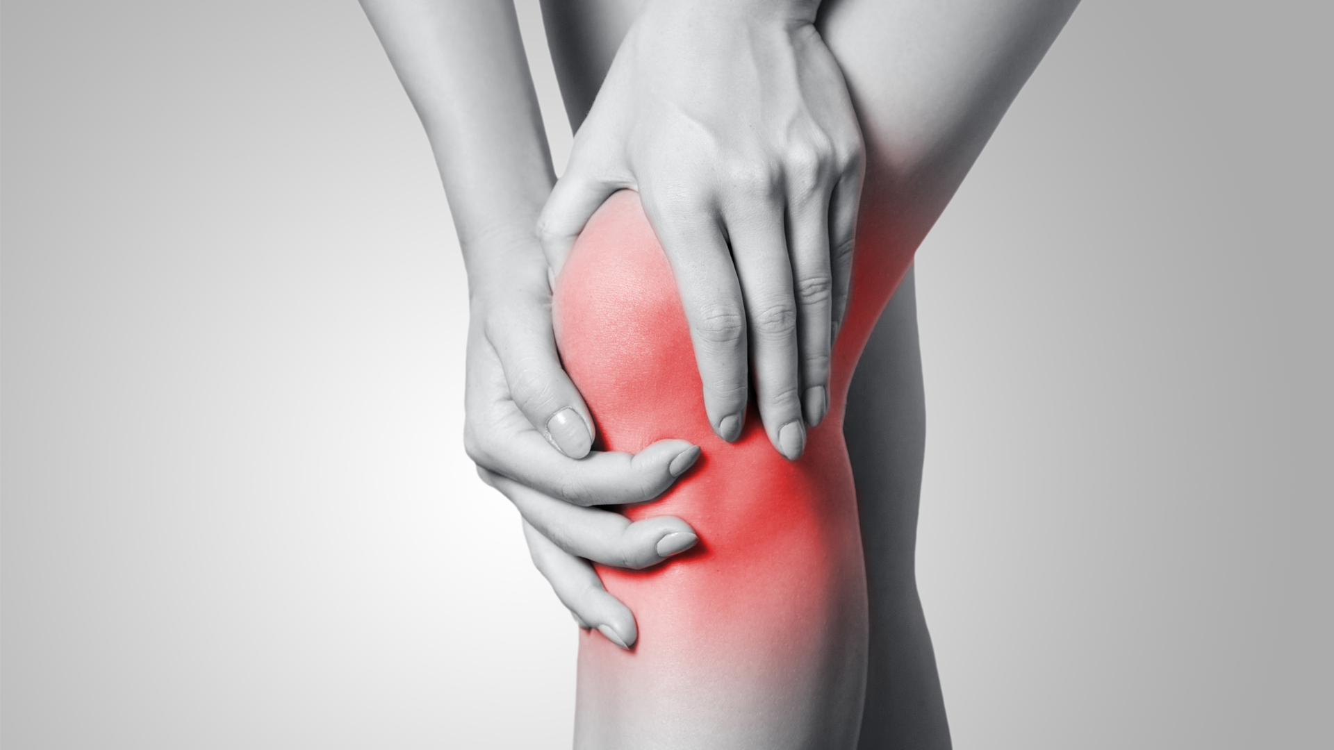 woman with knee pain