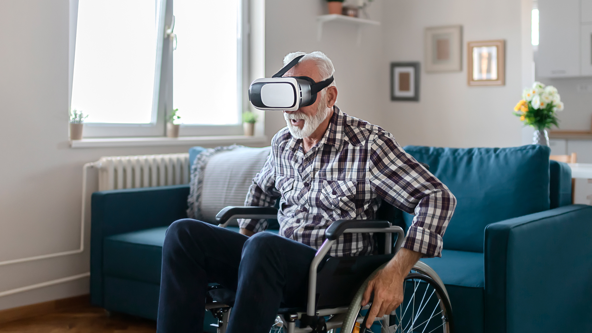 Virotea: virtual reality for seniors and elderly care