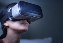 Using virtual reality to ease pain from phantom limbs