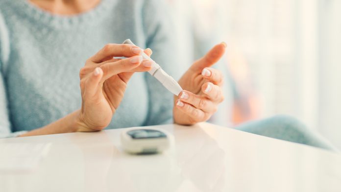 Better control of blood sugar for diabetics with two-in-one injection