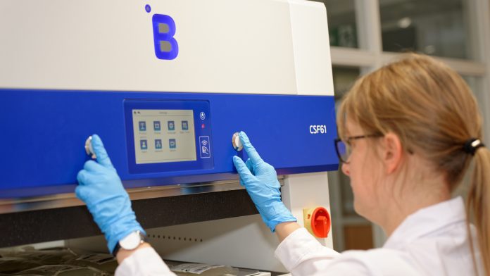 BMEDICA1 27953 image 1 blood plasma