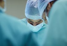 Simultaneous repair of heart valves may benefit some adults Simultaneous repair of heart valves may benefit some adults