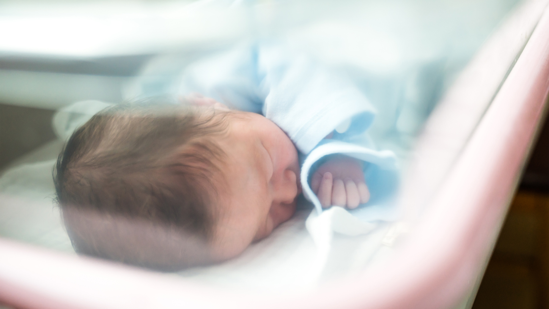Research shows delaying umbilical cord clamping saves babies’ lives