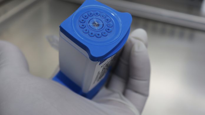 Combatting antimicrobial resistance with automated and rapid diagnostics