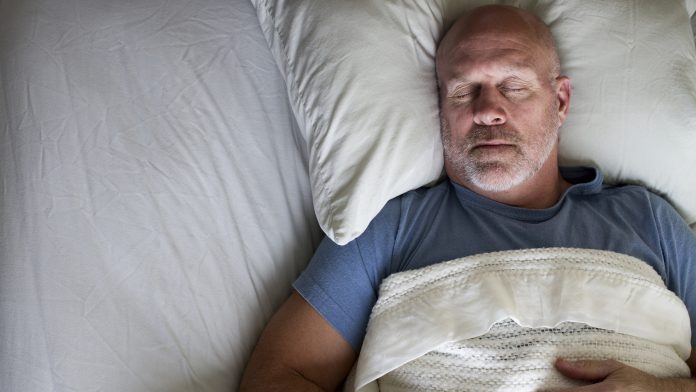 Seven hours is the ideal amount of sleep in middle and old age
