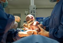 Scientists investigate the risk of emergency caesareans on babies Emergency Caesareans