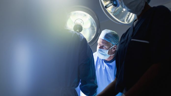 Robotic surgery reduces readmission rates by 52%