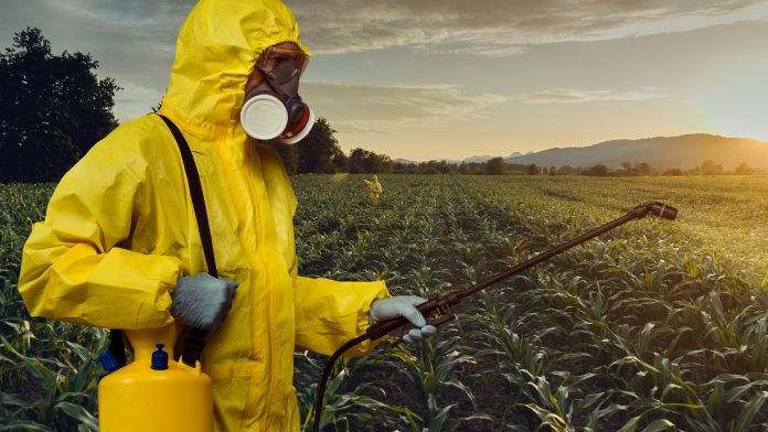 © iStock-D-Keine environmental pollutants