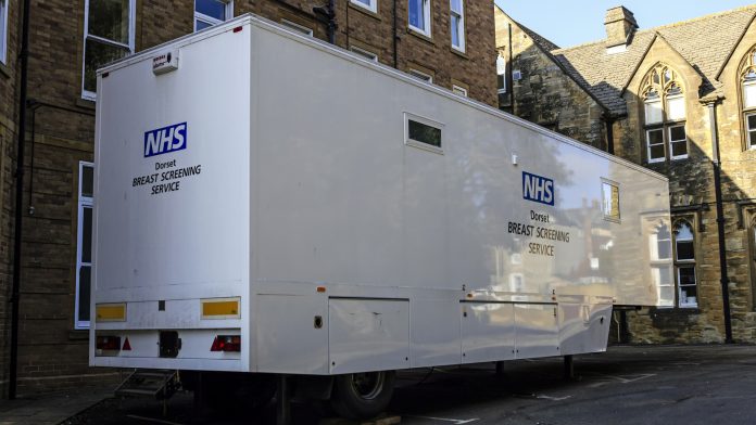140,000 people join NHS trial to detect types of cancer