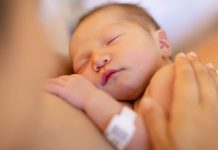WHO advises immediate skin-to-skin contact for small and preterm babies 