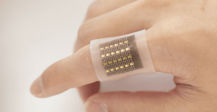 A wearable skin patch monitors haemoglobin levels in deep tissues