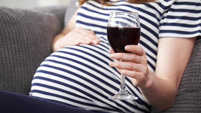 Drinking alcohol during pregnancy can alter children's facial shape