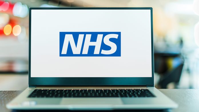 Poznan,,Pol,-,Nov,20,,2021:,Laptop,Computer,Displaying,Logo NHS software
