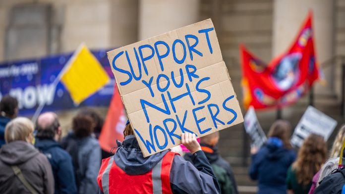 Sheffield,,Uk,-,5.7.2021,Support,Your,Nhs,Workers,At,Protest NHS industrial action