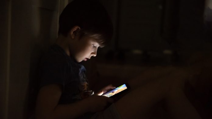 Is early social media use linked to depression in adolescents?